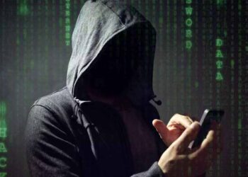 मंत्री भुजबळ, जिल्हाधिकाऱ्यांच्या नावाचा वापर करून सुनील झंवरच्या मुलाला फोन