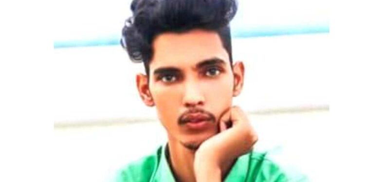 जळगावात दुचाकीस्वार तरुणाला ट्रकने चिरडले ; तर दुसरी गंभीर