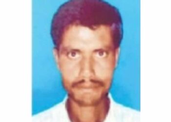 दुर्दैवी ! पत्नीसमोरच विहिरीत पडून तरुण शेतकऱ्याचा मृत्यू