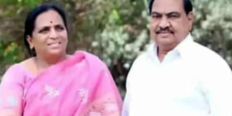 एकनाथराव खडसेंना तूर्त दिलासा, तर पत्नीचा अटकपूर्व जामीन अर्ज फेटाळला