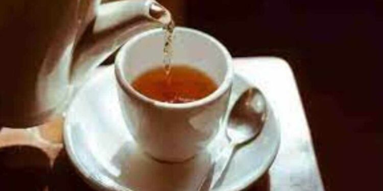 बदामच्या चहाचे ‘हे’ फायदे वाचून व्हाल चकित ! जाणून घ्या