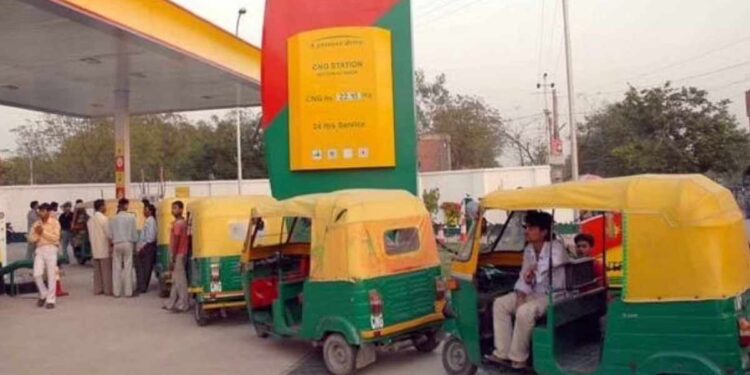 सीएनजी गॅसच्या किमतीत पुन्हा वाढ ; जाणून घ्या ताजे दर
