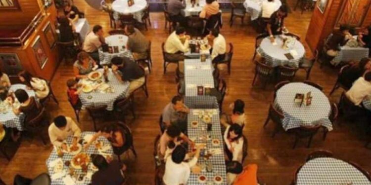 आता रेस्टॉरंट रात्री १२ वाजेपर्यंत तर इतर दुकाने रात्री ११ पर्यंत सुरू राहणार