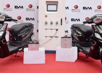 जबरदस्त ऑफर ! दिवाळीत ‘ही’ टू-व्हीलर कंपनी देतेय इलेक्ट्रिक स्कूटर ‘मोफत’