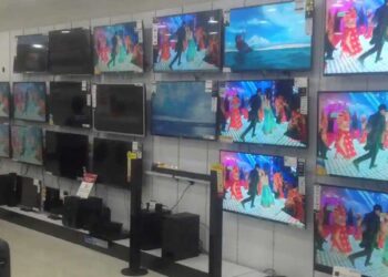 सणासुदीत टीव्ही खरेदी करण्याची सुवर्णसंधी…मिळतोय जबरदस्त डिस्काउंट