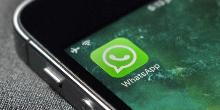 10 दिवसानंतर ‘या’ स्मार्टफोनवर व्हॉट्सअ‍ॅप काम करणार नाही, जाणून घ्या संपूर्ण यादी