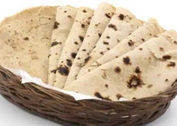 शिळी भाकर खाल्ल्याने ‘हे’ आजार पळून जातील, फक्त योग्य वेळ आणि पद्धत जाणून घ्या