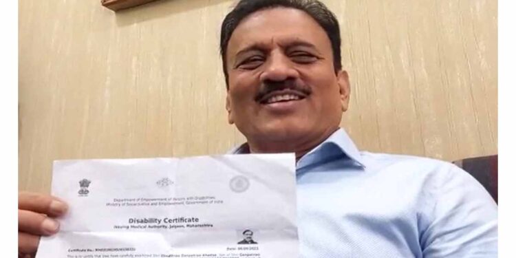 70 व्या वर्षी खडसेंनी अपंगत्वाचे प्रमाणपत्र कसे मिळवले? ; आ. महाजनांचा सवाल