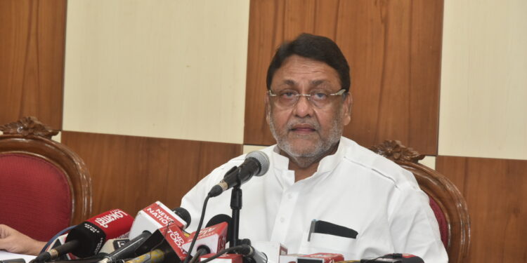 महाराष्ट्र राज्य वक्फ मंडळाच्या कोणत्याही कार्यालयावर ईडीचे छापे पडलेले नाहीत