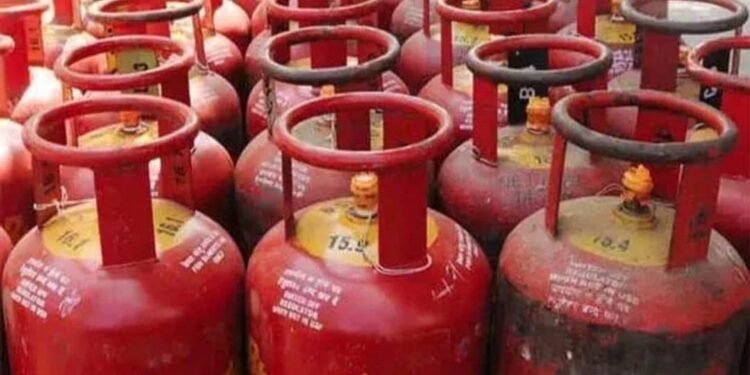 आता पुन्हा LPG गॅसवर सबसिडी सुरू ; सर्वसामान्यांना दिलासा