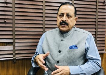 जोडीदाराच्या निवृत्तिवेतनासाठी नवे संयुक्त बँक खाते अनिवार्य नाही