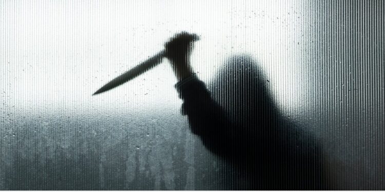 रेल्वेस्थानकावरचं युवकाचा खून…