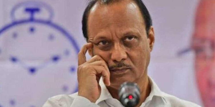 अजित पवारांना आयकर विभागाचा झटका, 1400 कोटींची मालमत्ता जप्त