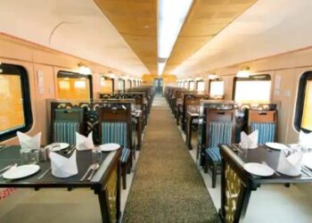 ‘रामायण यात्रे’साठी पहिली ट्रेन दिल्लीहून सुरू, जाणून घ्या तिकीट दर