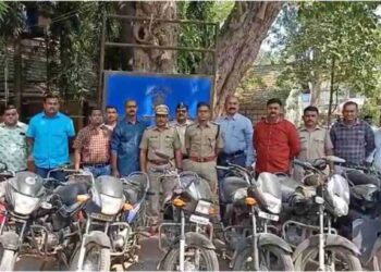 जळगाव पोलिसांकडून दुचाकी चोरट्याचा पर्दाफाश; 10 दुचाकी जप्त