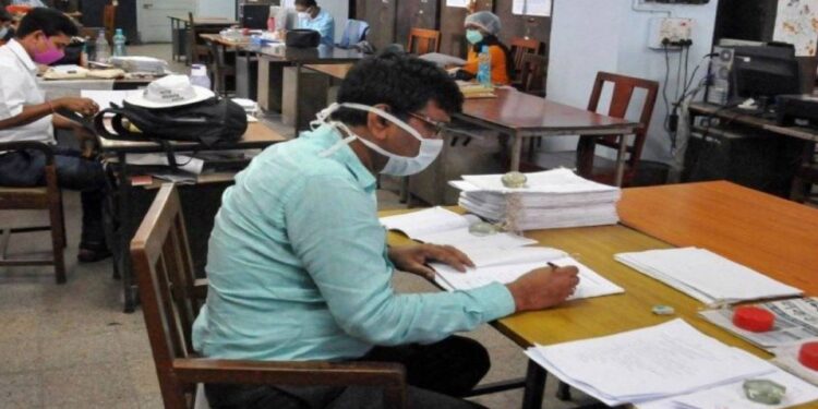 उद्यापासून सरकारी कर्मचाऱ्यांसाठी बंद होणार मोठी सुविधा, जाणून घ्या नवीन मार्गदर्शक तत्त्वे