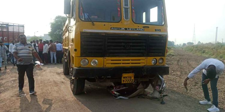 भरधाव डंपरच्या धडकेत परिचारिका ठार