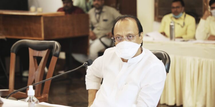 छत्रपती शिवाजी महाराजांच्या पुतळ्याची विटंबना ; उपमुख्यमंत्री अजित पवारांकडून निषेध