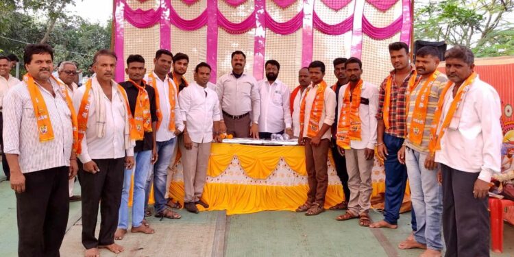 आंबेवडगाव परिसरातील २०० गोर बंजारा समाज बांधवांचा आ.किशोर अप्पा पाटील यांचे नेतृत्वात शिवसेनेत जाहीर प्रवेश