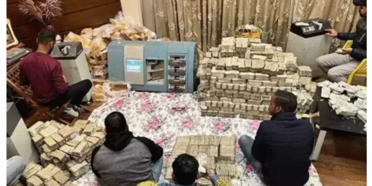 परफ्यूम व्यापाऱ्याकडे सापडले कोट्यवधींचे ‘घबाड’