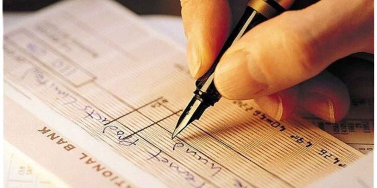 ‘या’ सोप्या स्टेप्स फॉलो करून SBI चेक पेमेंट थांबवू शकता