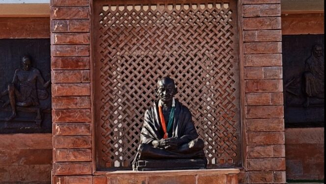 गांधीतीर्थतर्फे नववर्ष स्वागतार्थ पीसवॉकचे आयोजन