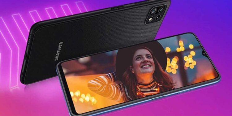 4 हजार रुपयांपेक्षा कमी किमतीत मिळवा ‘हा’ Samsung चा स्मार्टफोन, कसे ते जाणून घ्या?