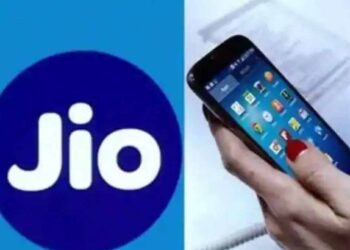 जिओ देतंय कमी किंमतीत अनलिमिटेड कॉलिंगसह दररोज 1.5 GB Data