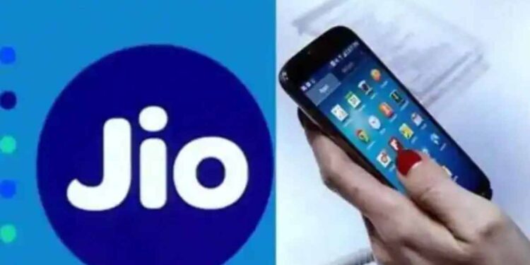 जिओ देतंय कमी किंमतीत अनलिमिटेड कॉलिंगसह दररोज 1.5 GB Data