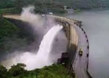 राधानगरी धरणाचा दरवाजा बंद होईना, ऐन हिवाळ्यात कोल्हापुरात पुराची शक्यता