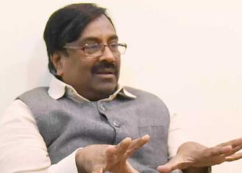 महाविकासआघाडीचे सरकार म्हणजे विनाचालकाची गाडी, मुनगंटीवारांची टीका