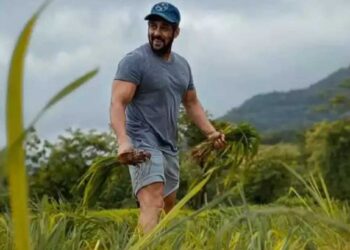 अभिनेता सलमान खानला सर्पदंश