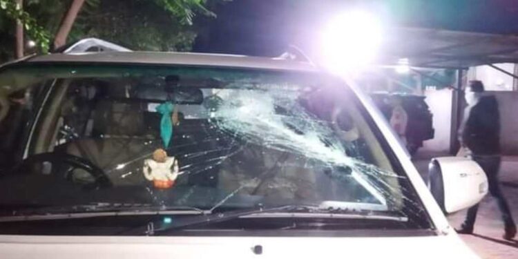 रोहिणी खडसे यांच्या वाहनावर चांगदेवजवळ हल्ला, घटनेमुळे परिसरात तणाव निर्माण