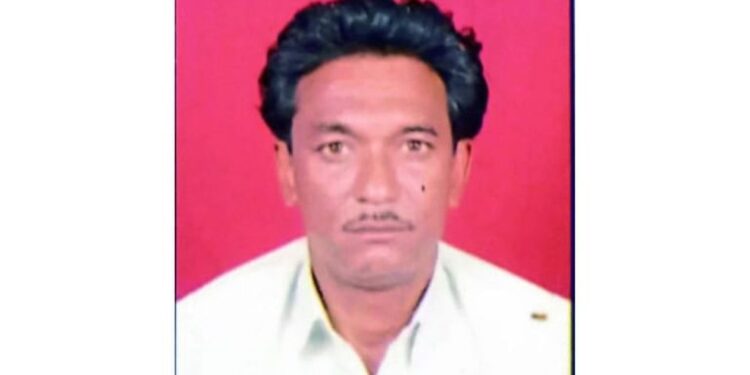 सुसाइड नोट लिहून प्राैढाने घेतला लिंबाच्या झाडाला गळफास