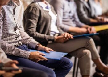 सरकारी नोकऱ्यांमध्ये भरतीसाठी वयोमर्यादा ६ वर्षांनी वाढली, ‘या’ राज्यात घेतला निर्णय