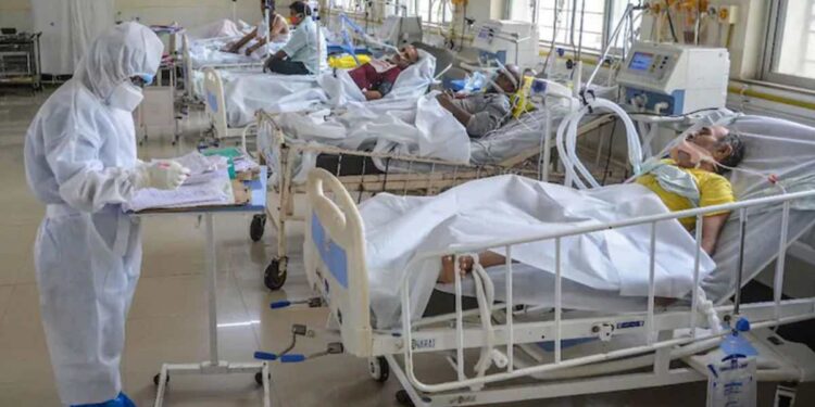 कोरोनाची वाढती प्रकरणे पाहता केंद्र सरकारने जारी केले राज्यांसाठी मार्गदर्शक तत्त्वे