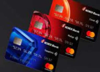 ICICI बँकेच्या क्रेडिट कार्ड वापरकर्त्यांना झटका, आता ‘हे’ शुल्क पूर्वीपेक्षा जास्त भरावे लागणार