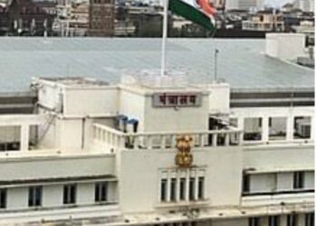 सरकारचा मोठा निर्णय… ‘हे’ आहेत सुधारित निर्बंध !