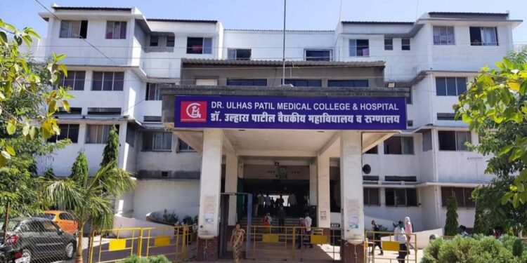 डॉ.उल्हास पाटील रुग्णालयात गुंतागुंतीची ‘ही’ शस्त्रक्रिया यशस्वी