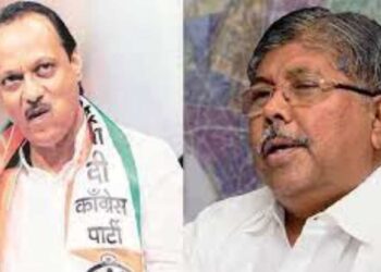 शाळा सुरु करण्यासंदर्भात उपमुख्यमंत्र्यांना चंद्रकांत पाटलांनी दिला ‘हा’ सल्ला