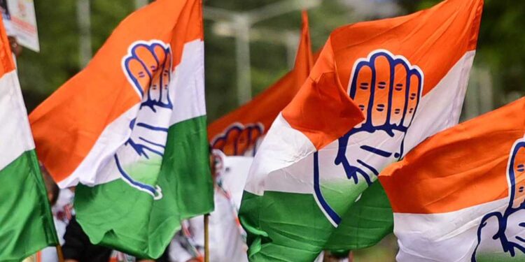 काँग्रेसला धक्का : राज्यातील ‘या’ ठिकाणी काँग्रेसच्या 180 पदाधिकाऱ्यांनी राजीनामे