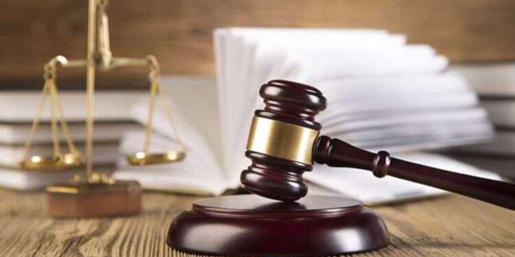 पत्नीच्या खून केल्याप्रकरणी पतीस जन्मपेठेची शिक्षा