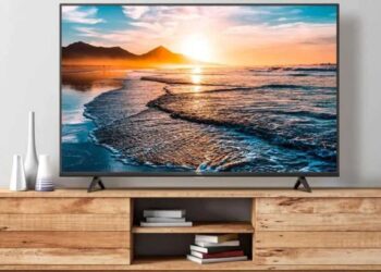 Flipkart वर 50 इंचाचा ‘हा’ स्मार्ट टीव्ही अर्ध्यापेक्षा कमी किमतीत खरेदी करा
