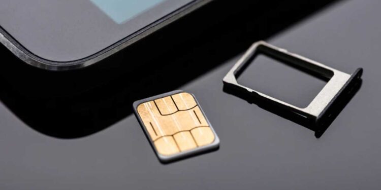 मोबाईल वापरणाऱ्यांनो सावधान! उद्यापर्यंत करा पूर्ण ‘हे’…अन्यथा सिम कार्ड ब्लॉक