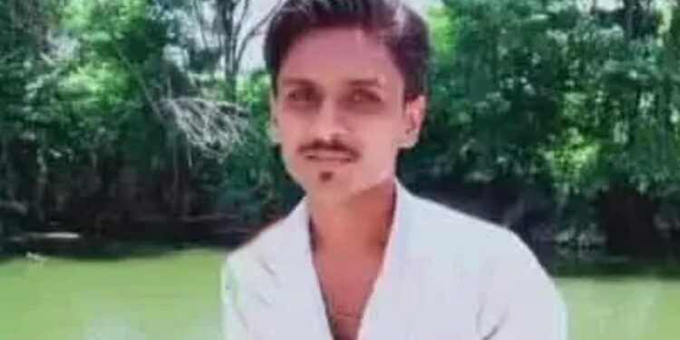 २३ वर्षीय युवकाने घेतला झाडाला गळफास, कारण अस्पष्ट