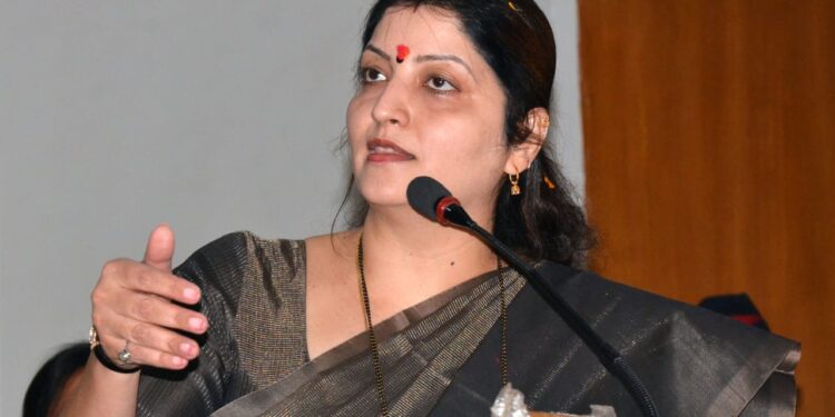 जळगाव जिल्ह्यात २० बालविवाह रोखण्यासाठी कारवाई ; सौ.रुपाली चाकणकर