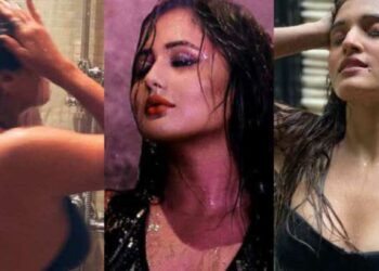 अभिनेत्रींनी सर्व मर्यादा तोडल्या, आंघोळ करतानाचे असे फोटो केले शेअर 