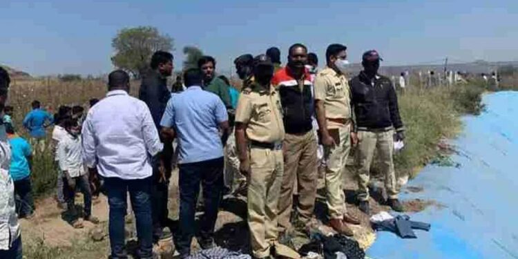 पोहण्याचा मोह तिघांच्या जीवावर बेतला, शेततळ्यात बुडून तिघांचा मृत्यू