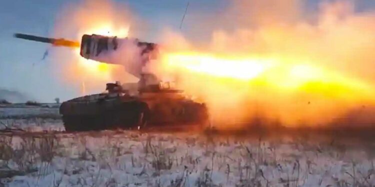 मोठी बातमी ! अखेर रशिया-यूक्रेन युद्ध सुरू; राजधानी कीवमध्ये क्षेपणास्त्रांनी हल्ला