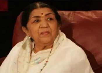 लतादिदींची प्रकृती खालावली, व्हेंटिलेटरवर ठेवले